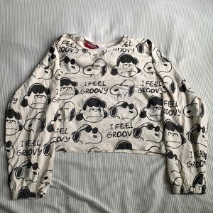 selling cropped snoopy printed long sleeve !